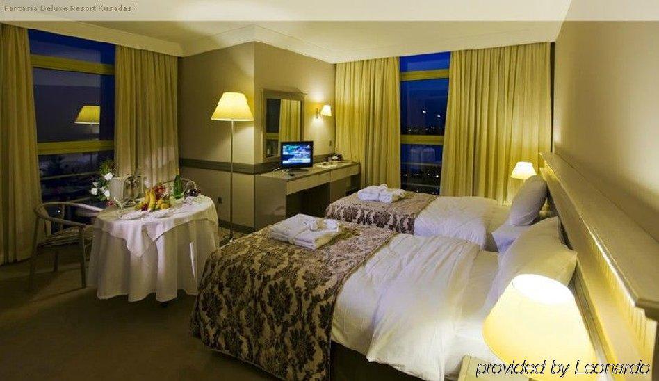 Fantasia Deluxe Hotel Kusadasi Room photo
