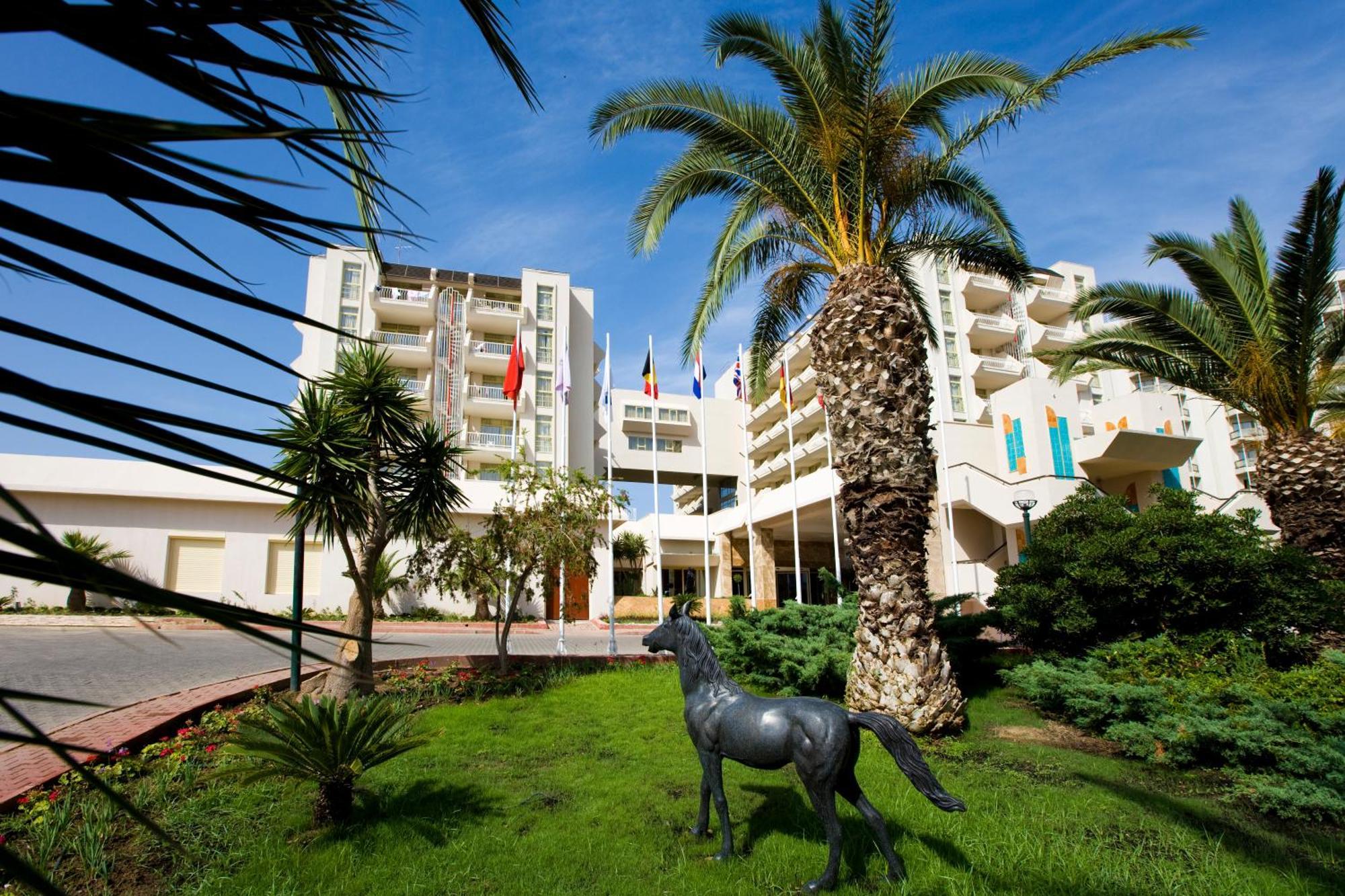 Fantasia Deluxe Hotel Kusadasi Exterior photo