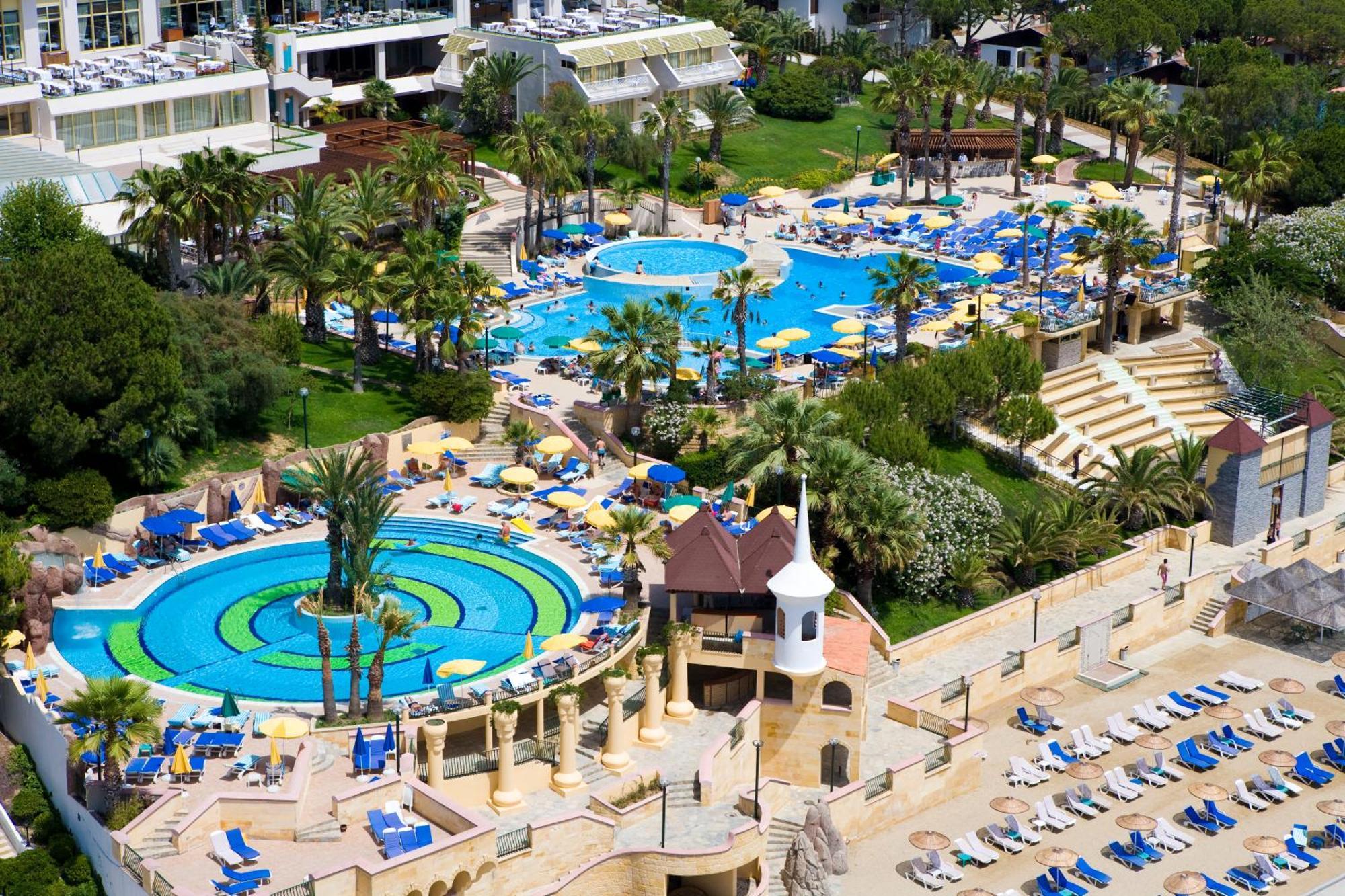 Fantasia Deluxe Hotel Kusadasi Exterior photo