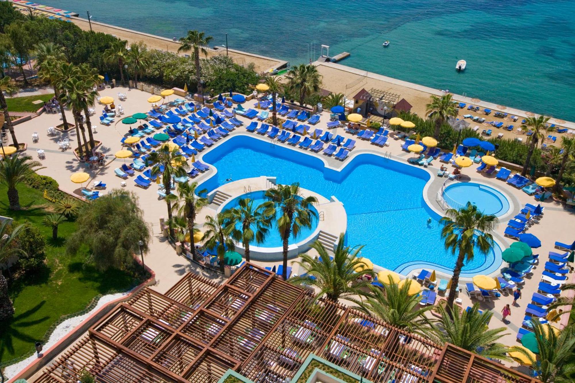 Fantasia Deluxe Hotel Kusadasi Exterior photo